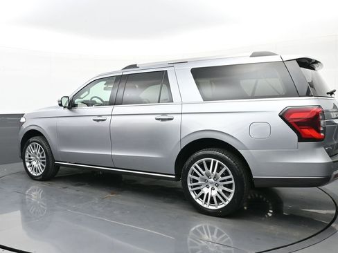 Used 2024 Ford Expedition Max Limited image 5