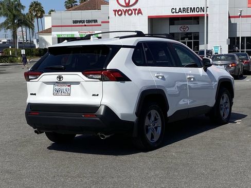 Certified 2025 Toyota RAV4 XLE w/ Convenience Package FWD image 43
