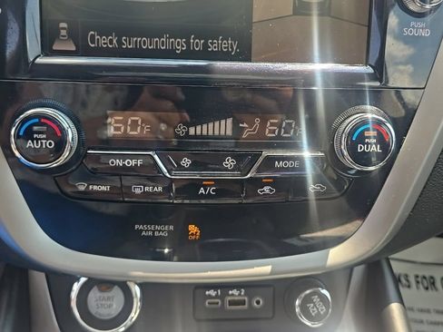 Used 2021 Nissan Murano SL AWD/4WD image 19