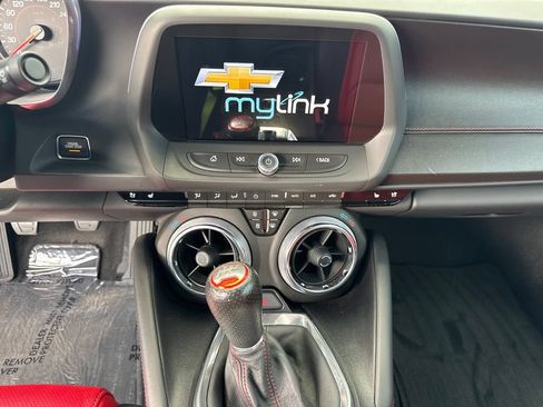 Used 2018 Chevrolet Camaro SS w/ LPO, Ground Effects Package RWD image 22