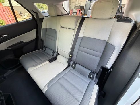 Used 2024 Honda Prologue EX image 15