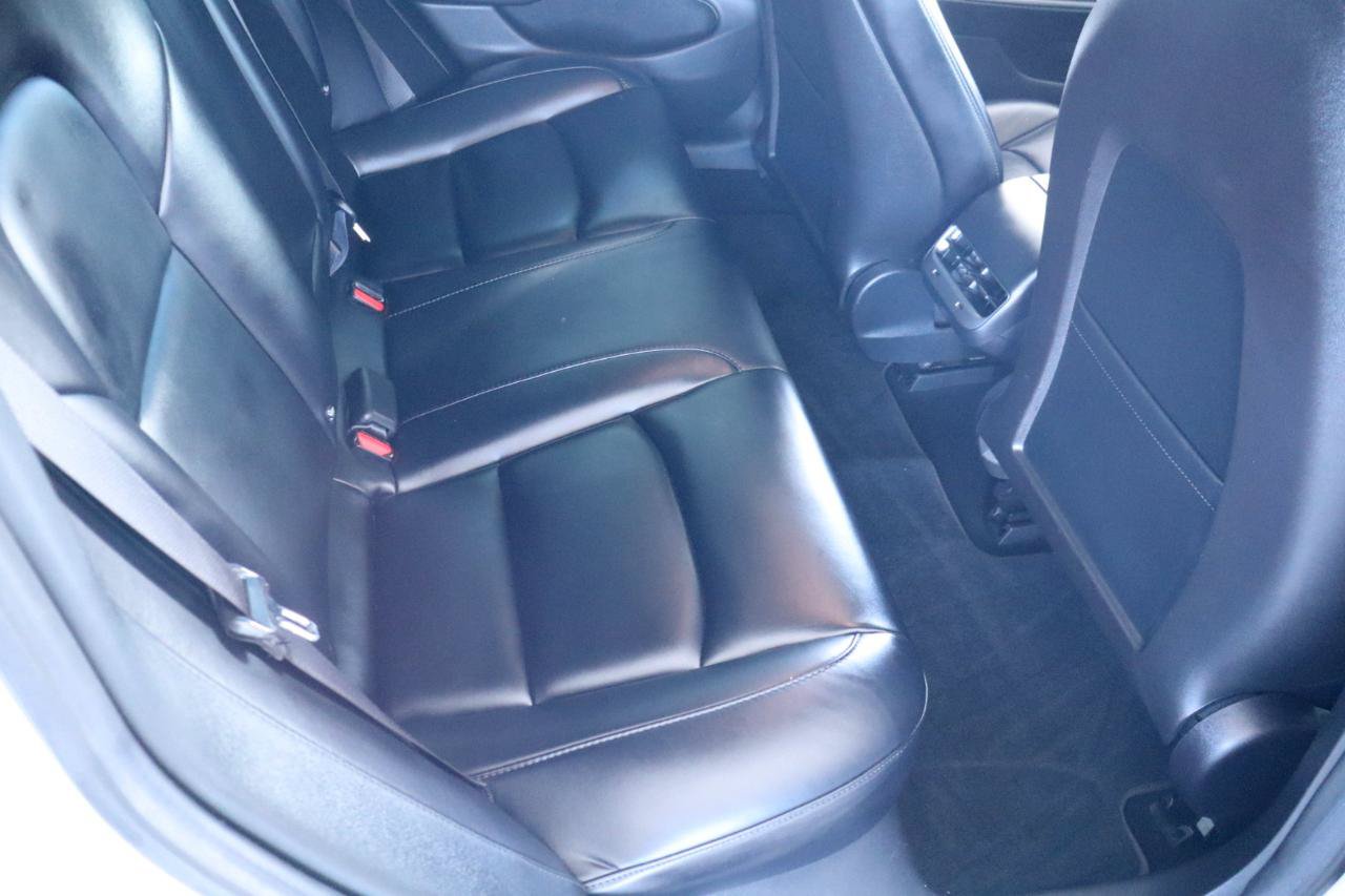 Used 2018 Tesla Model 3 Long Range AWD/4WD image 30