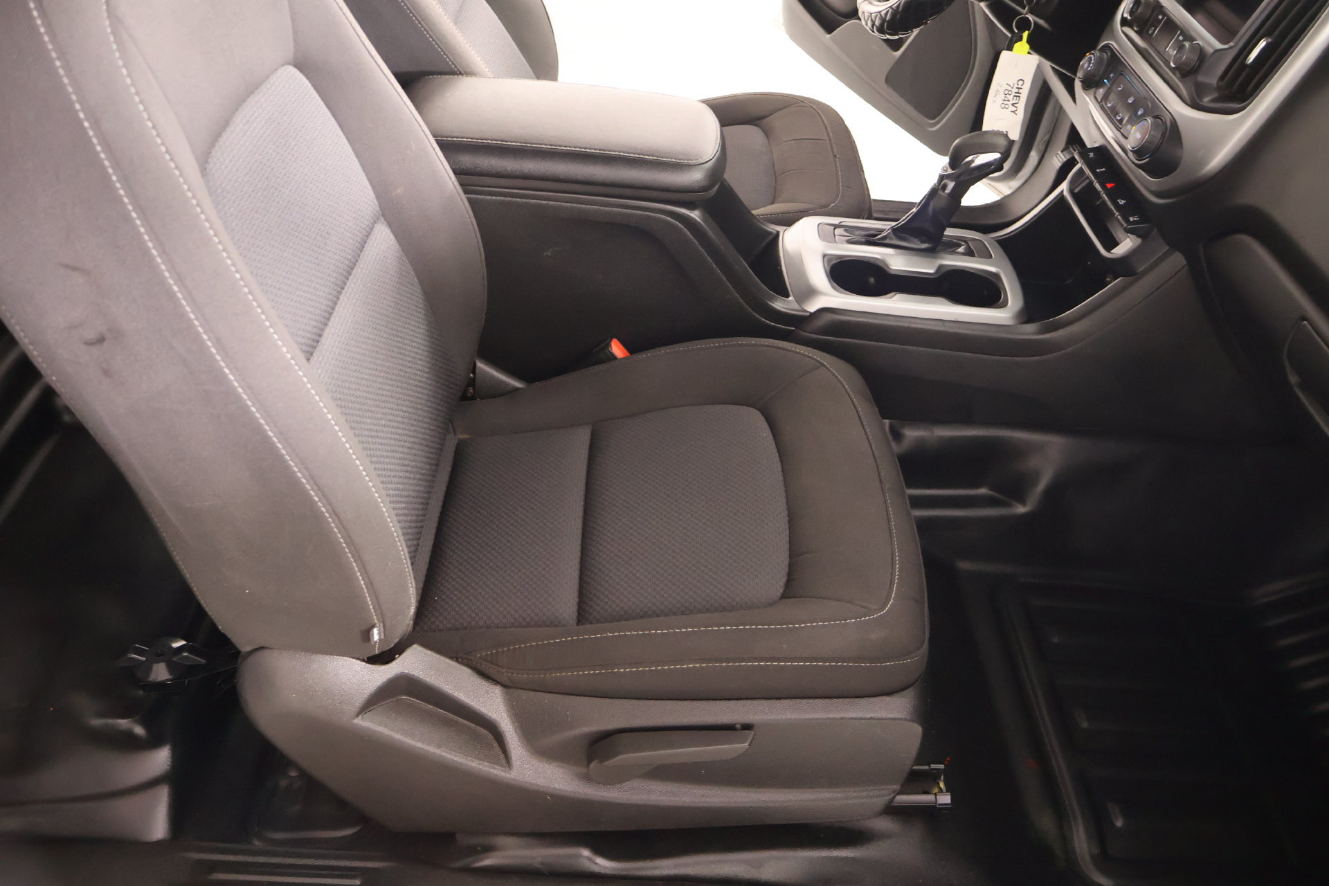 Used 2022 Chevrolet Colorado LT w/ Fleet Safety Package RWD image 12