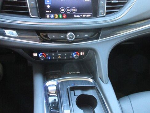 Used 2024 Buick Enclave Premium w/ Experience Buick Package image 26