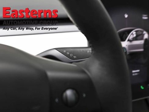 Used 2023 Tesla Model 3 Standard Range image 13