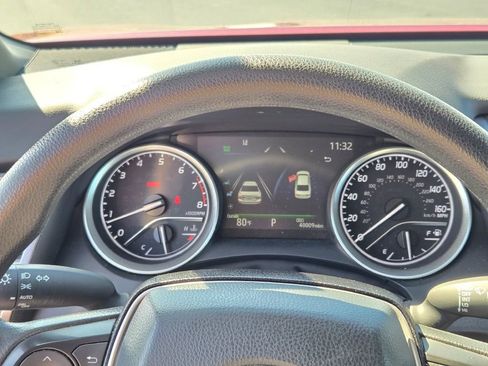 Used 2022 Toyota Camry LE image 30