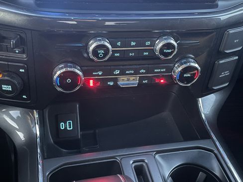 Used 2022 Ford F150 XLT w/ Equipment Group 302A High image 25