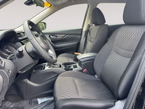 Used 2020 Nissan Rogue SV AWD/4WD image 9