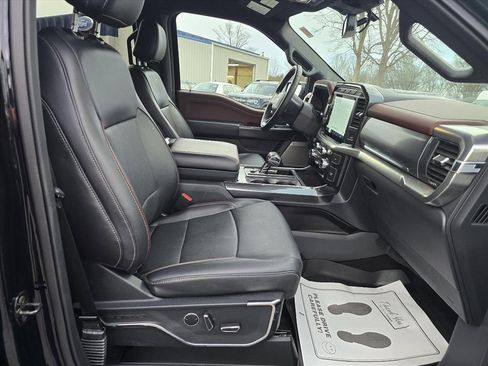 Used 2021 Ford F150 Lariat w/ Max Trailer Tow Package image 14