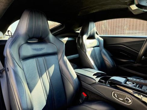 Used 2020 Aston Martin V8 Vantage Coupe RWD image 24