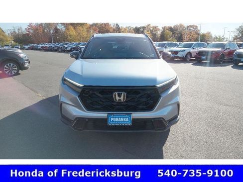 Certified 2025 Honda CR-V Sport image 3