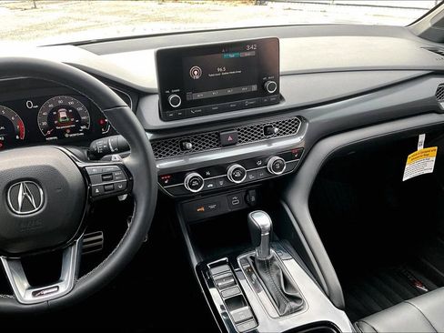 Used 2025 Acura Integra A-Spec image 9