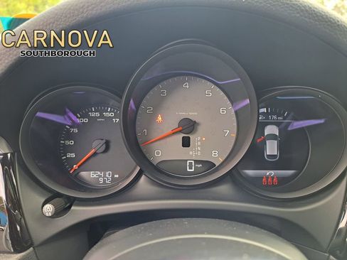 Used 2021 Porsche Macan S image 24