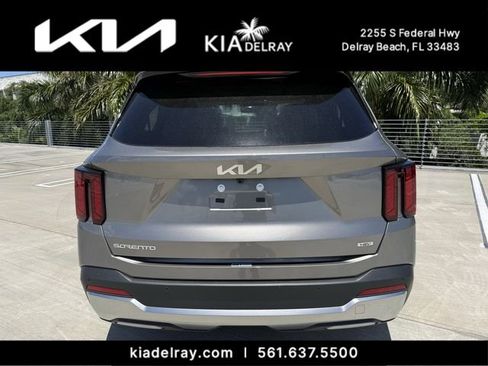 New 2026 Kia Sorento EX w/ EX Premium Package FWD image 3