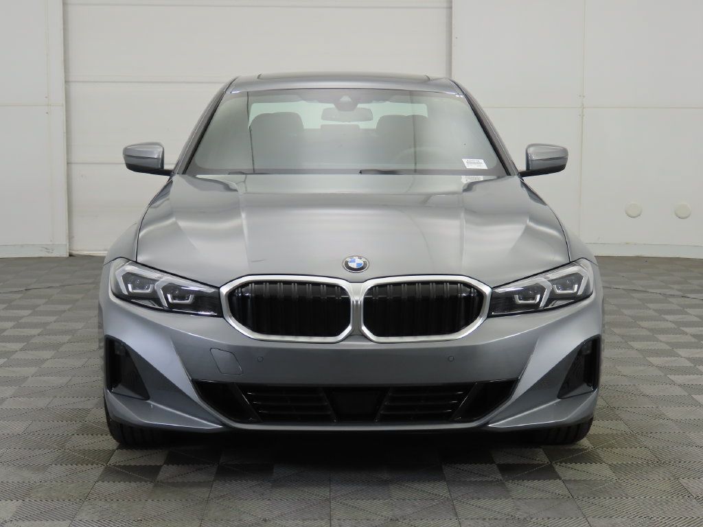 Used 2026 BMW 330i Sedan w/ Convenience Package RWD image 3