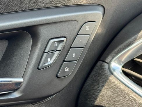 Used 2024 Chevrolet Malibu LT FWD image 18