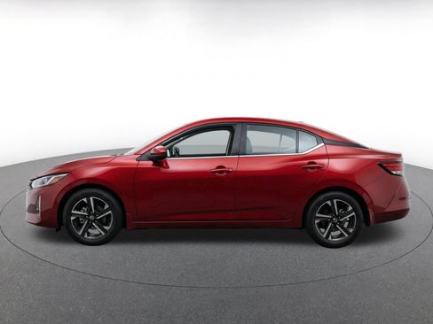 Used 2025 Nissan Sentra SV FWD image 5