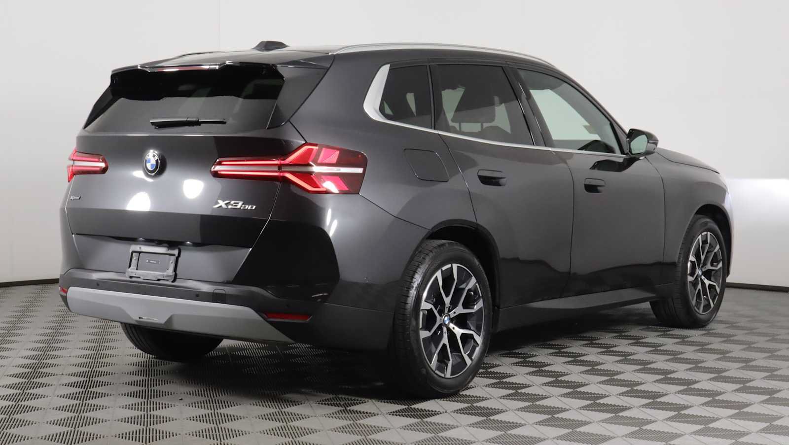 Used 2026 BMW X3 xDrive30i w/ Premium Package AWD/4WD image 6