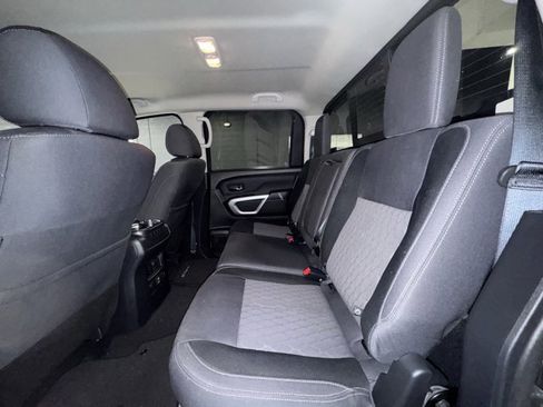 Used 2024 Nissan Titan SV w/ SV Convenience Package image 20