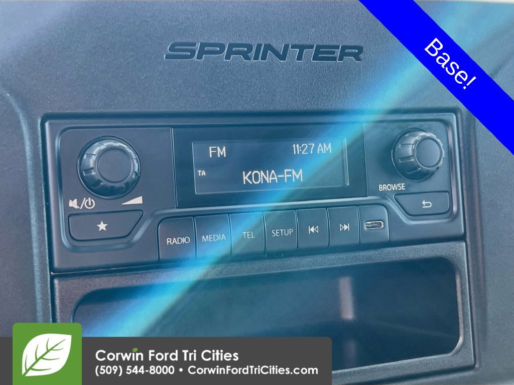 Used 2025 Mercedes-Benz Sprinter 2500 image 19