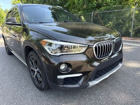 Used 2016 BMW X1 xDrive28i AWD/4WD image 3