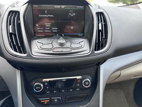 Used 2015 Ford Escape SE w/ Equipment Group 201A image 24