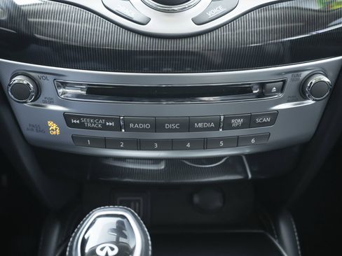 Used 2020 INFINITI QX60 Luxe w/ Essential Package image 16