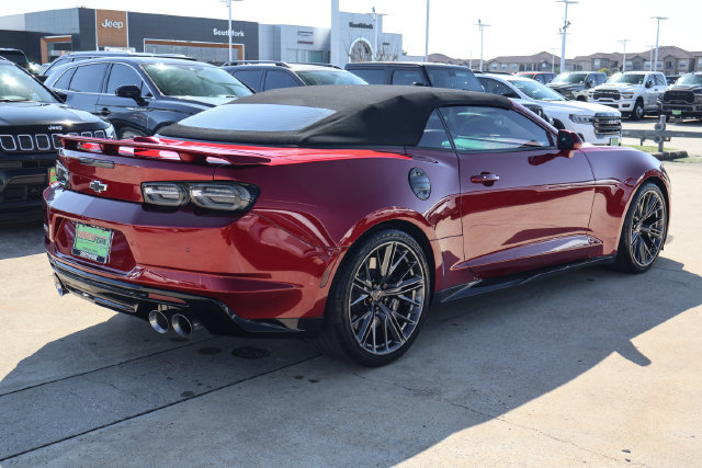 Used 2022 Chevrolet Camaro ZL1 RWD image 6