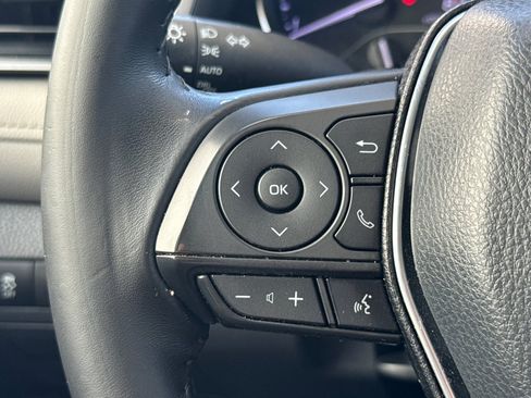 Used 2019 Toyota Camry SE FWD image 29