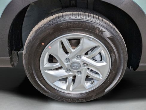 New 2026 Hyundai Venue SE FWD image 30