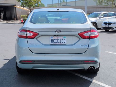 Used 2013 Ford Fusion SE image 9