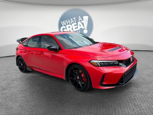 Used 2025 Honda Civic Type R image 1