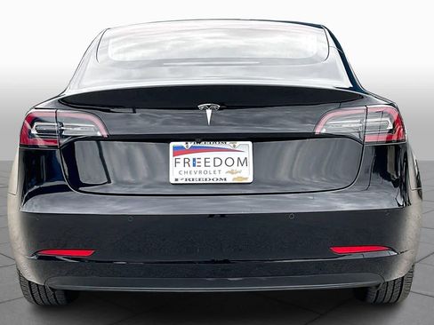 Used 2018 Tesla Model 3 Long Range image 4