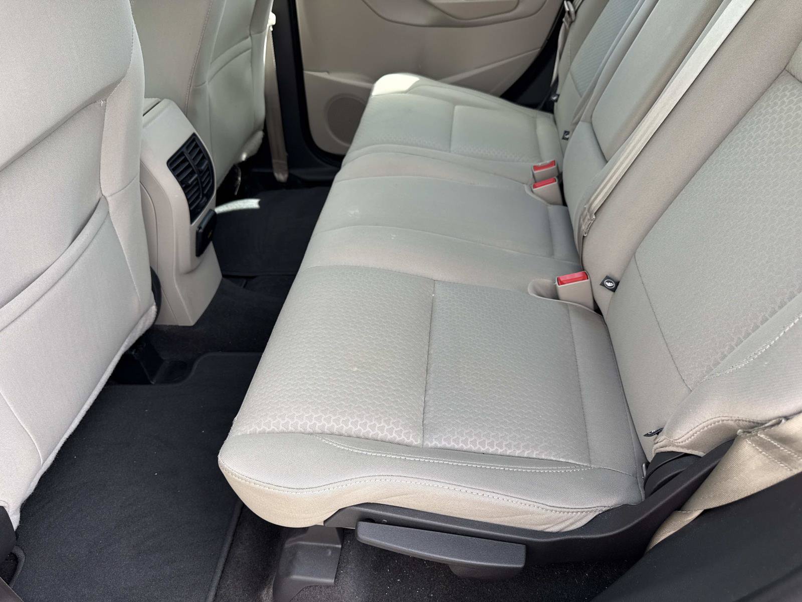 Used 2018 Ford C-MAX SE w/ Equipment Group 201A FWD image 10