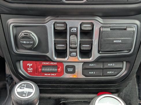Used 2020 Jeep Wrangler Unlimited Rubicon AWD/4WD image 23