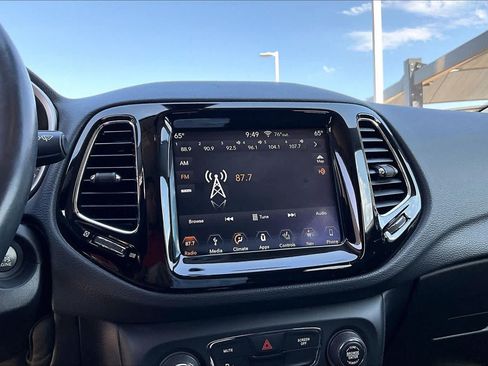 Used 2019 Jeep Compass Limited w/ Safety & Security Group FWD image 29