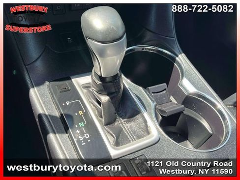 Used 2018 Toyota Highlander XLE AWD/4WD image 32