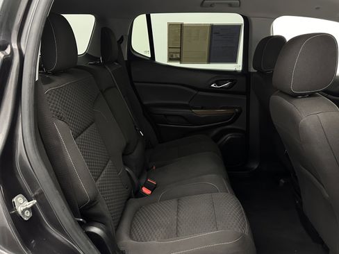 Used 2017 GMC Acadia SLE FWD image 28