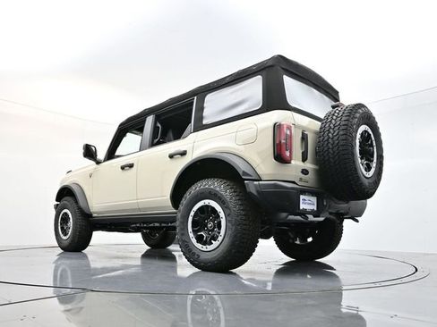 New 2025 Ford Bronco Badlands image 29