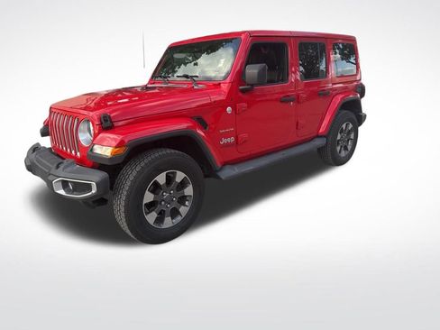 Used 2018 Jeep Wrangler Unlimited Sahara AWD/4WD image 2