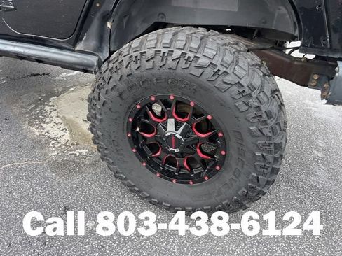 Used 2016 Jeep Wrangler Unlimited Rubicon AWD/4WD image 27