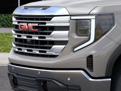 New 2026 GMC Sierra 1500 SLE w/ Preferred Package RWD image 13