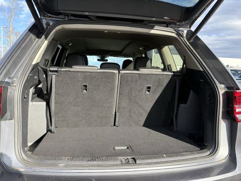Used 2019 Volkswagen Atlas SEL Premium image 12