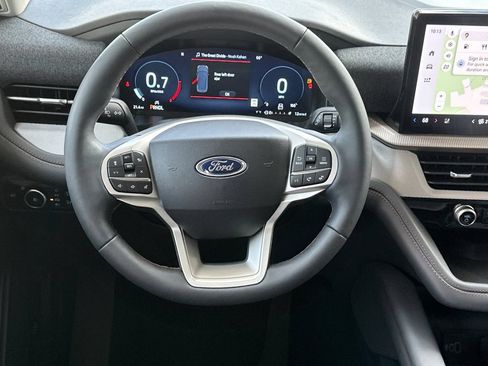 New 2026 Ford Explorer Active w/ Active Comfort Package RWD image 14