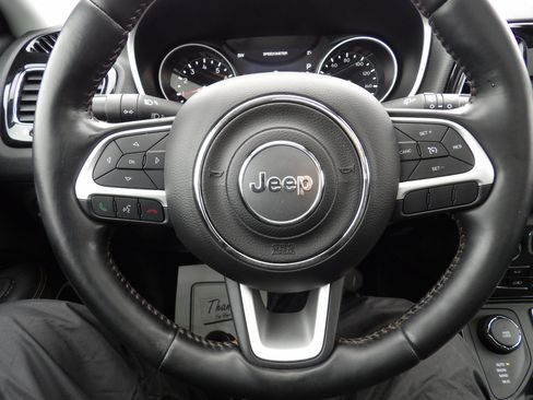 Used 2020 Jeep Compass Limited image 17