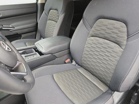 Used 2025 Nissan Pathfinder SV w/ Cargo Package FWD image 12
