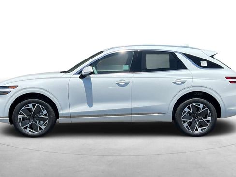 New 2026 Genesis Electrified GV70 image 3