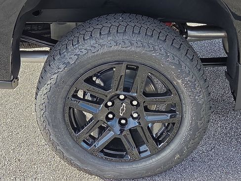 Used 2026 Chevrolet Silverado 1500 LT Trail Boss w/ Safety Package image 7