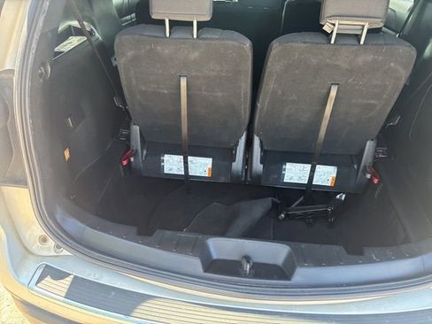 Used 2018 Ford Explorer XLT w/ Equipment Group 201A FWD image 6