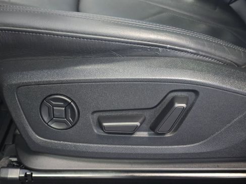 Used 2023 Audi Q3 2.0T Premium Plus w/ Premium Plus Package image 37